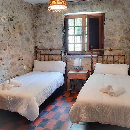 Prau Llagar, Megustarural Vakantiehuis